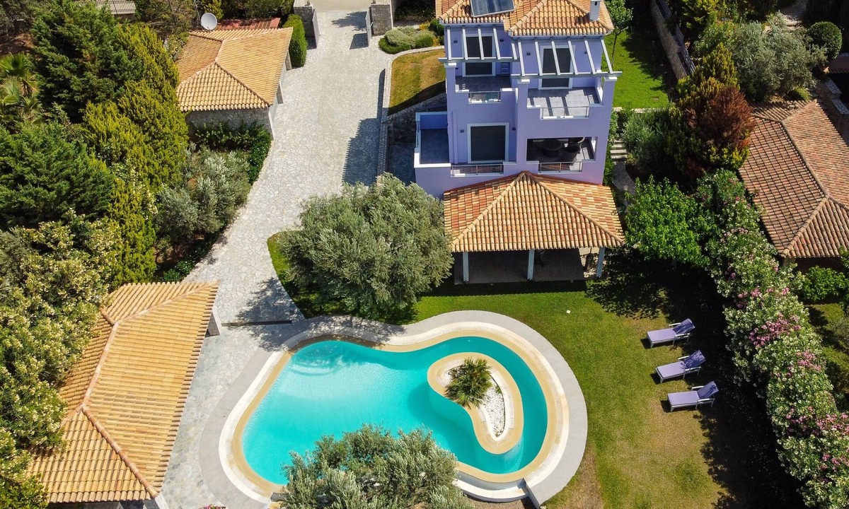 Porto Heli Villa | Villa Dalousa Retreat - 5 min to the beach nprivate pool/jacuzzi spa