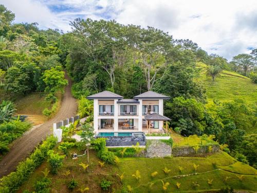 Ballena Villa | Villa del Cielo - by Pura Villas