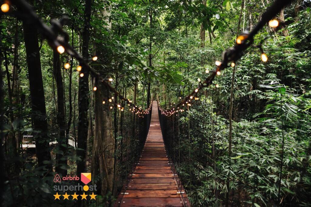 Redlynch House | 》Villa Entrata+ Jungle bridge! Cairns best secret《
