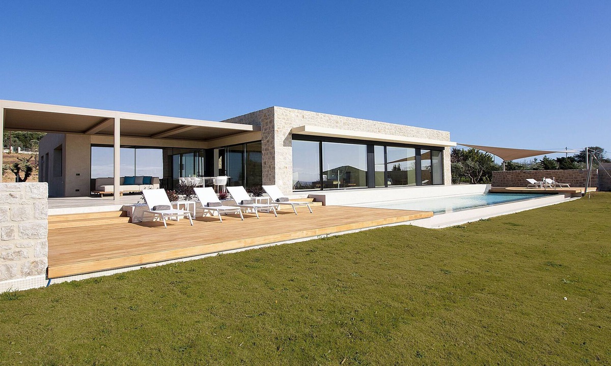 Petrochori Villa | Villa Petra at Messinian Nest