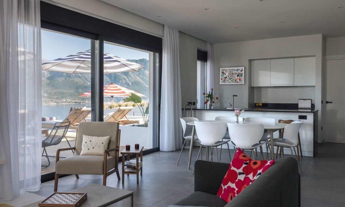 Aktio-Vonitsa Villa | Villa Sirius. 4 bed villa. Private infinity pool.