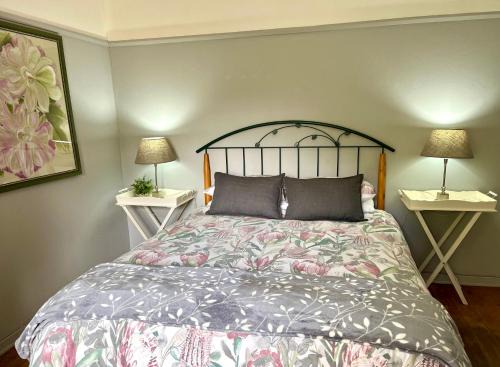 Fouriesburg House | Village Studio Guesthouse