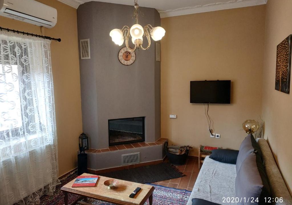 Arachova Apartment | Vivian house