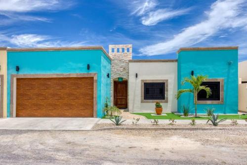 Los Barriles House | Walkable, Convenient in Downtown Los Barriles