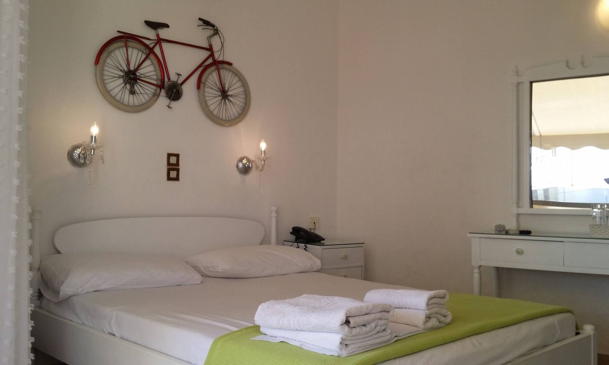Agia Marina Bed & Breakfast | Welcome To Hotel Rachel