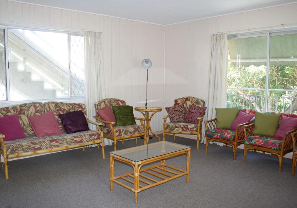 Currumbin Apartment | White Dolphin Unit 5