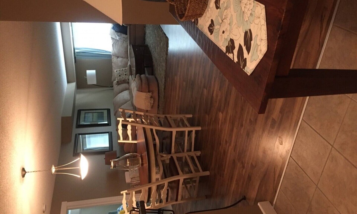 Invermere Condo | Windermere Point 2br Lakeview Condo - Invermere