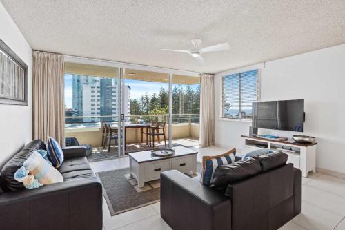 Burleigh Heads Apartment | Wyuna Ocean Views in Burleigh