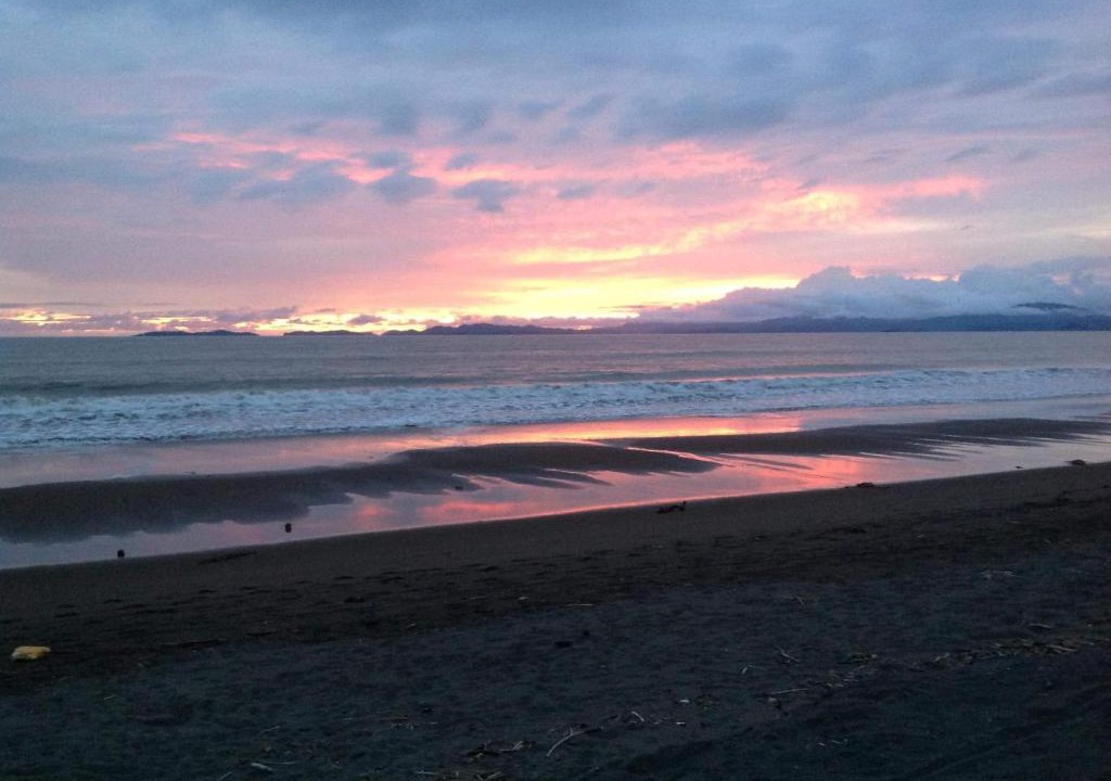 Puntarenas Bed & Breakfast | Your beachfront BnB paradise