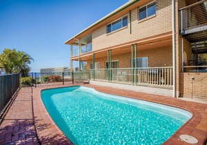 100 Cooloola Drive