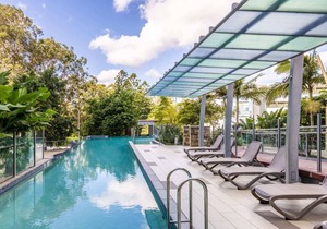 1BR Unit in the heart of Kelvin Grove with Pool