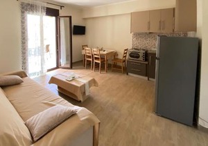 2 Bedroom Nice Apartment In Nafpaktos