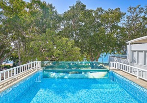 2 Bedroom Oceanfront Penthouse Beach Club