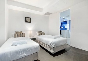 20508 Oracle Tower 2 in Broadbeach