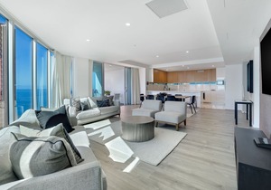 5-Star Panoramic Oceanview Sub-Penthouse