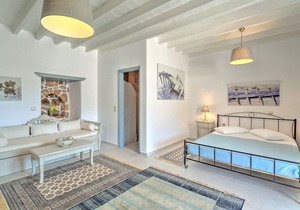 9 Muses Exclusive Apartments