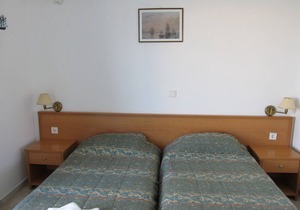 A two-Bedroom Apartment close To The Main Beach Of Pefkos and Shopping Centre.