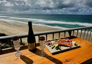 Absolute Beachfront Luxury - Heated Pool - 75 TV