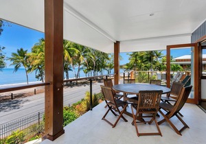 Absolute Luxury Beachfront Holiday House