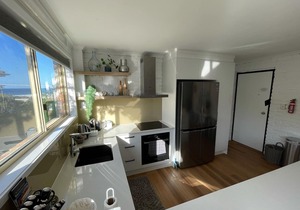Across the road from the beach and 3 minutes walk to vibrant Peregian Village
