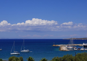 Alexandros Apartments