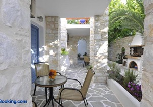 Alexandros Studios Paros