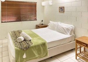 Alma Bay Holiday Unit 4