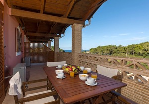 Anemomylos Studios - Attic Two-Bedroom Apartment