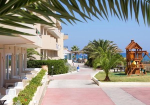 Apartment for 4 persons, swimming pool, near the beach