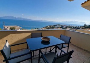 Apartment in Theologos
