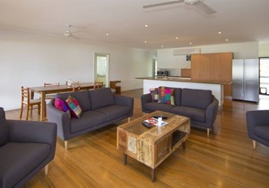Apollo Jewel Beachfront No 4