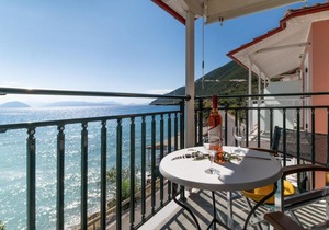 Apostolos Apartment 4