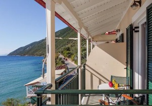 Apostolos Apartment 5