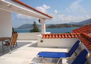 Aris Villas