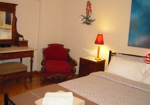 Athens flat in Syntagma square, 250m from METRO Station