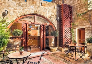 Avalon Boutique Suites Hotel