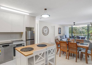 Baden 62 - Rainbow Shores. Beach Escape, Air con, Pool, All beds made