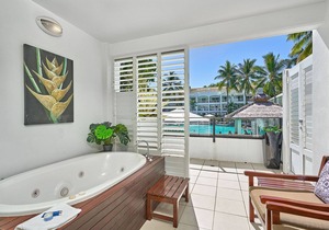Beach Club Lagoon View 2 Bedroom Apartment 3113-4