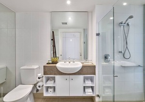 Beach Club Oceanview Spa Suite in Palm Cove