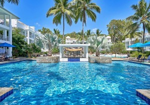 Beach Club Top Floor Oceanfront Studio Palm Cove