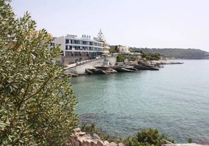 Beachfront Family Haven - Argo Seaside Stays