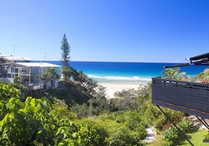 Beachfront Living , Sunshine Beach
