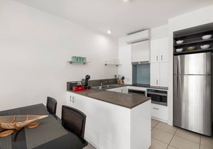Beautifully appointed 1 Bedroom Ground Floor Beach Club Lagoon View Apartment