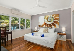 Belle Escapes - Beachfront 3 Bedroom Apartment Alamanda Resort '25'