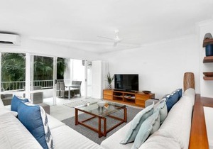 Belle Escapes Luxury Poolview Suite 42 Alamanda Resort Palm Cove