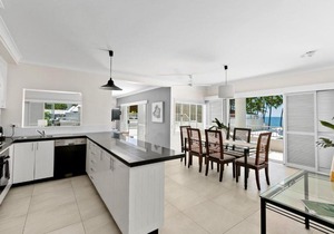 Belle Escapes Oceanview Suite 48 with Private Pool Alamanda Resort Palm Cove