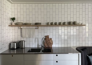 BURLEIGH BEACH - Renovated Unit With Free WIFI