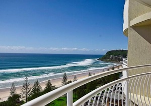 Burleigh Heads Ocean Views 16th Floor Apartment