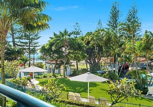 Calypso Plaza Resort Unit 215 Motel Style room on Coolangatta beachfront with Wi-Fi Inc.