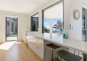 Castaways Beach Escape - 6 Bedroom